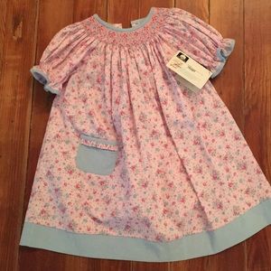 New collection Bebe smocked dress